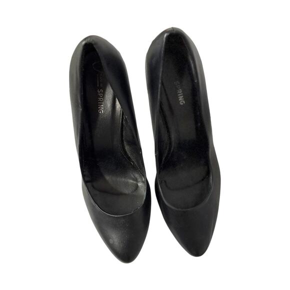 Classic Black Pumps - Size 9 Medium Width- 2 inch Heel - Picture 2 of 8